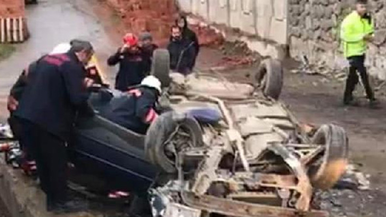 Duvarı aşan otomobil alt yola düştü! Sürücü hayatını kaybetti