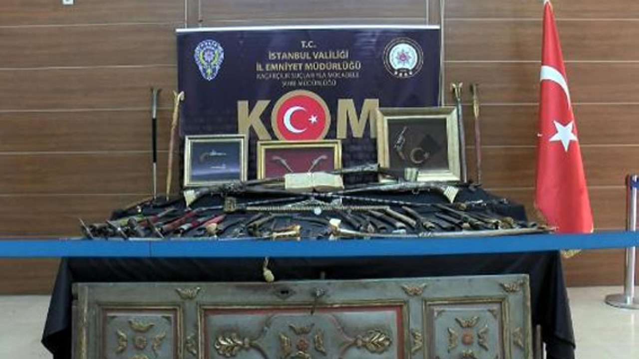 İstanbul'da kaçakçılık operasyonu: Çok sayıda tarihi eser ele geçirildi