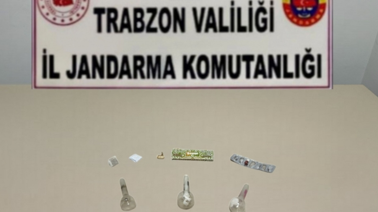 Jandarma uyuşturucu kullanımına geçit vermedi! 2 gözaltı