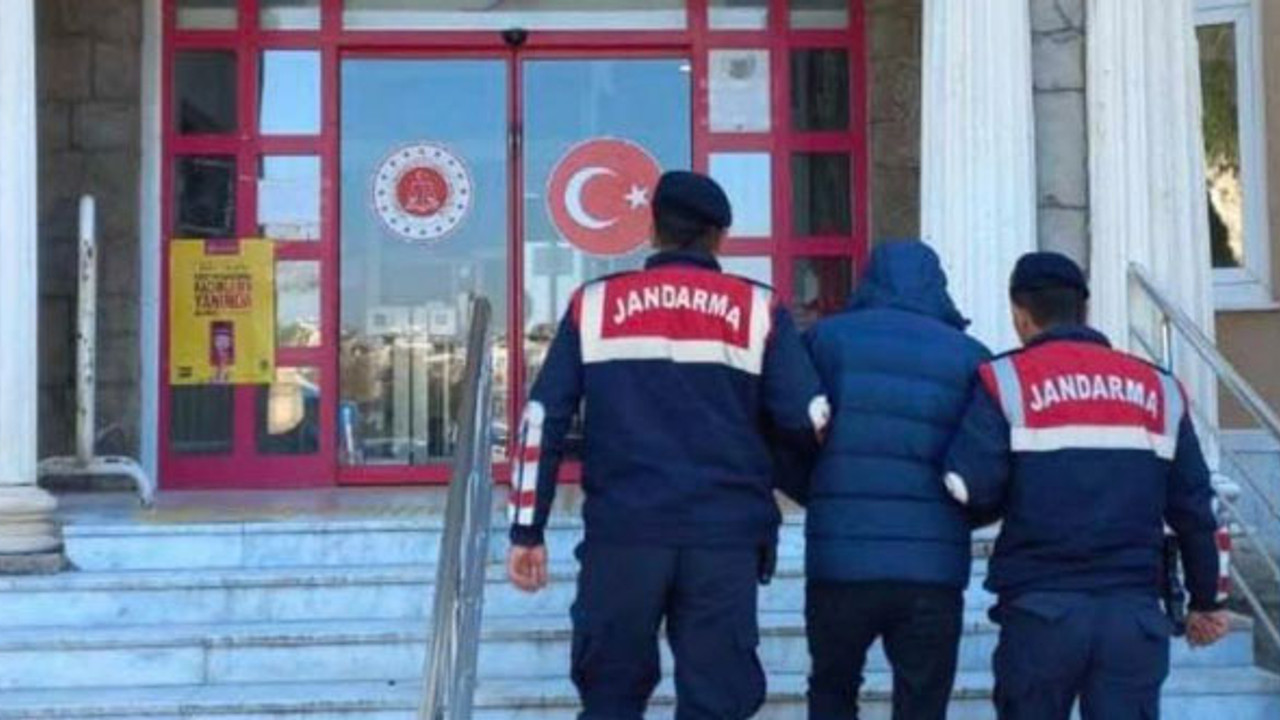 Jandarma hükümlü firariyi yakaladı: Hapsi boyladı