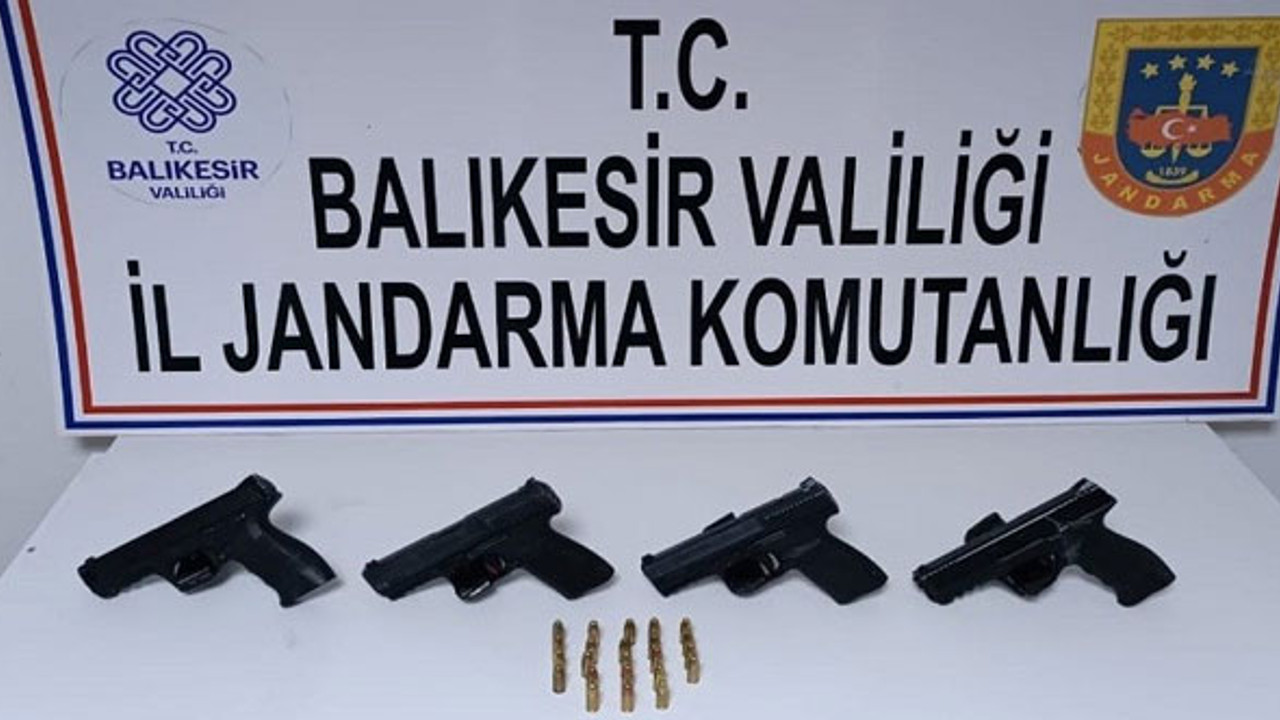 Jandarmadan silah operasyonu: 3 gözaltı