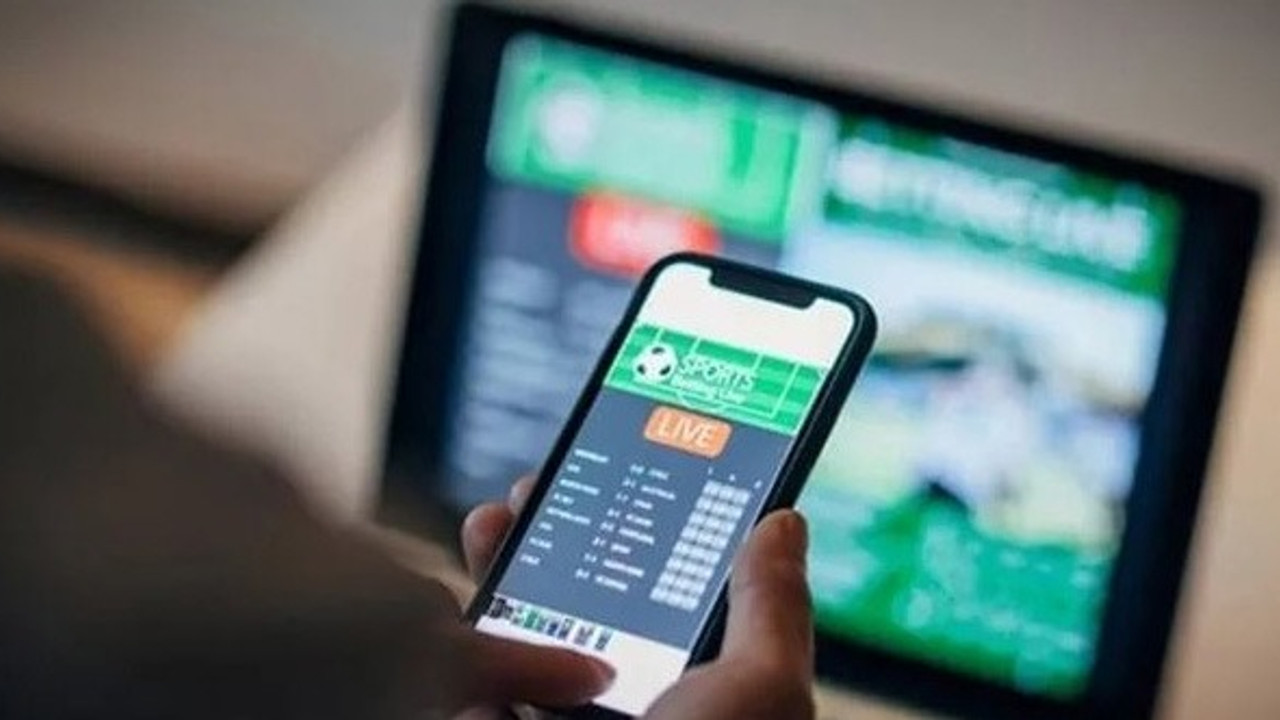 Jandarmadan yasa dışı bahis operasyonu: 11 kişiye 401 bin lira ceza