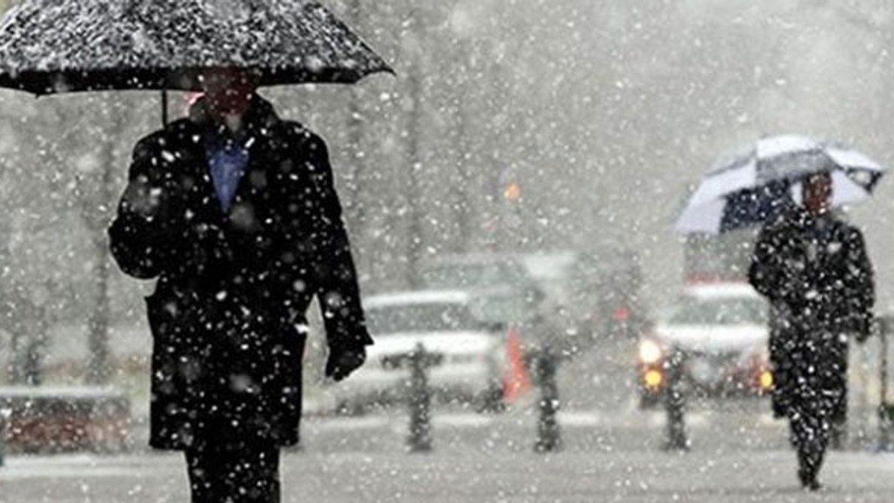 Meteoroloji'den 24 kente kar uyarısı! Sıcaklıklar düşecek