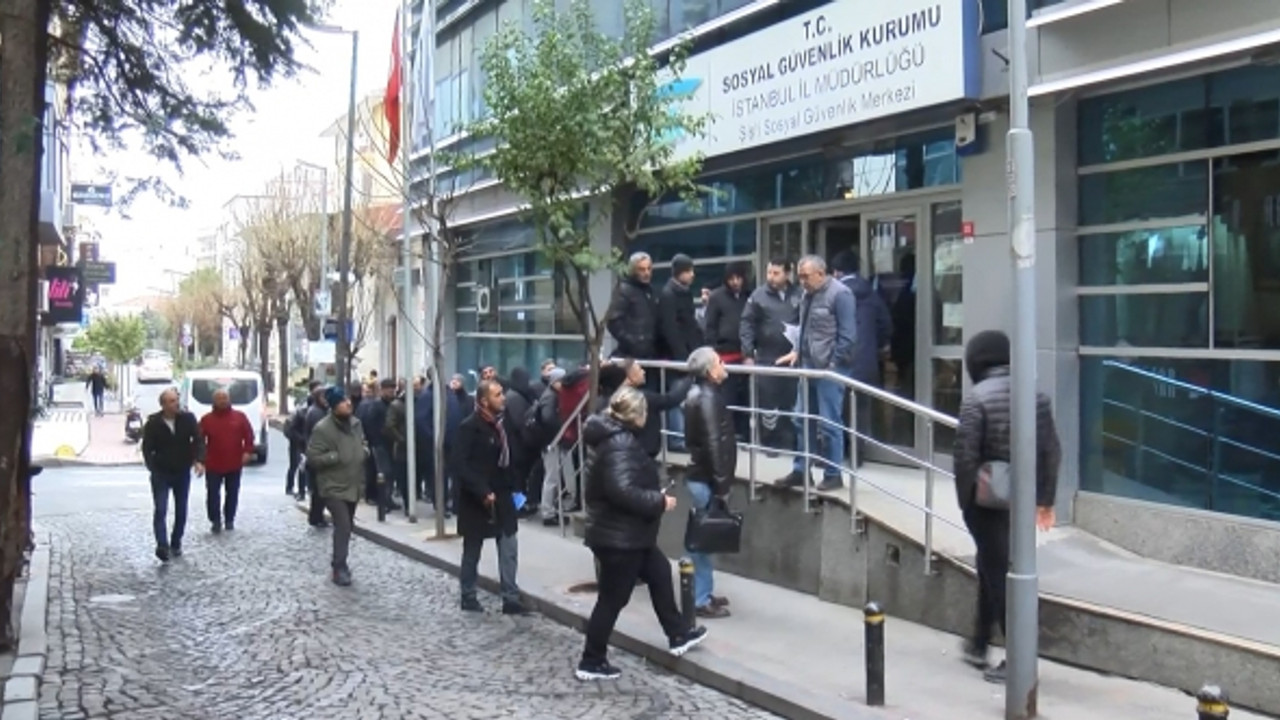 SGK önlerinde EYT kuyruğu oluştu