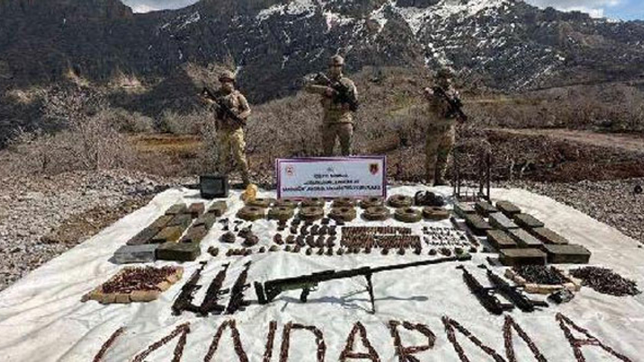 Şırnak'ta jandarmadan terör operasyonu: Cudi Dağı’nda mühimmat dolu sığınak imha edildi