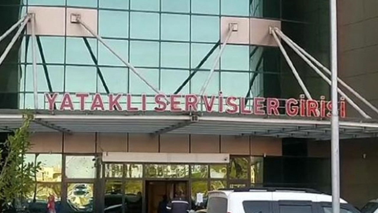 Doktoru odaya kilitleyip saldırdı