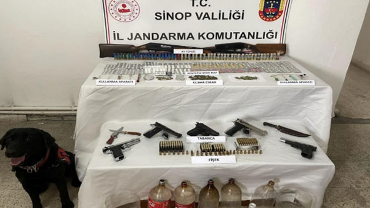 Jandarmadan ‘Kökünü Kurutma’ operasyonu: 26 zehir tacirine gözaltı