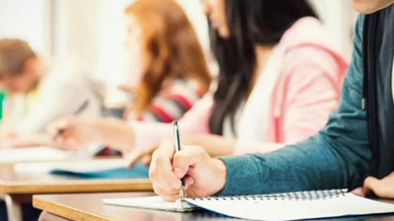 Üniversiteden kaydı silinen öğrenciler için KDK'dan çözüm