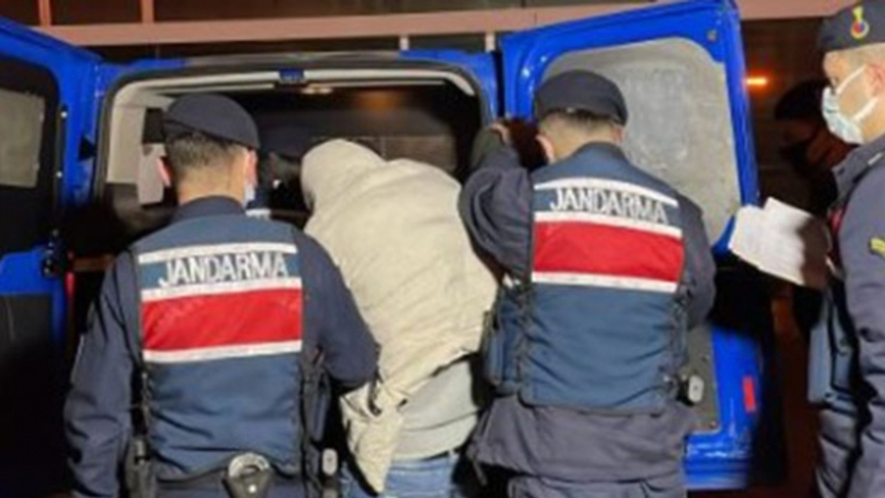 Yol kontrolünde uyuşturucuyla yakalandı