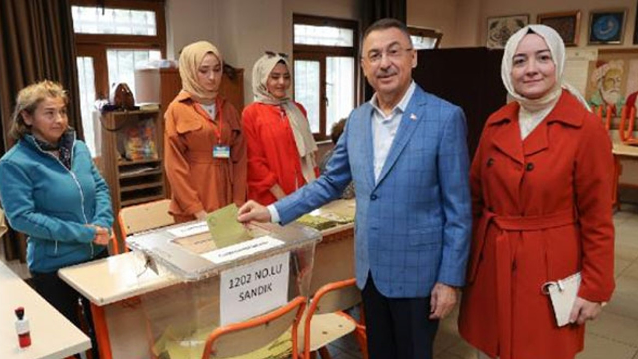 Fuat Oktay, Ankara'da oyunu kullandı