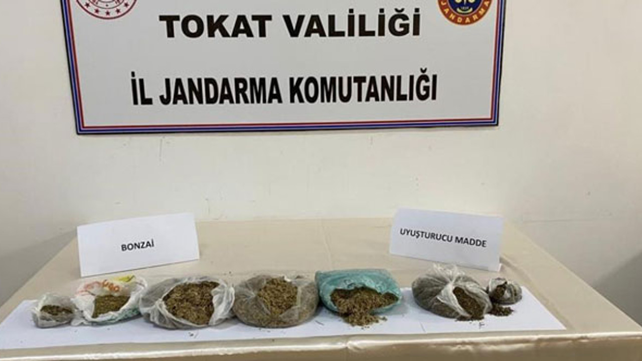 Jandarma uyuşturucuya geçit vermedi