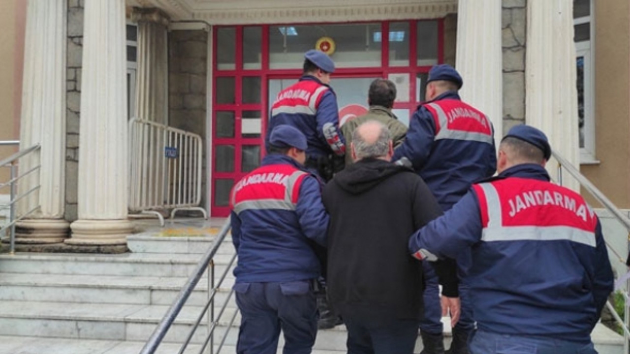 Jandarma’dan göçmen kaçakçısı avı: 3 organizatör hapsi boyladı