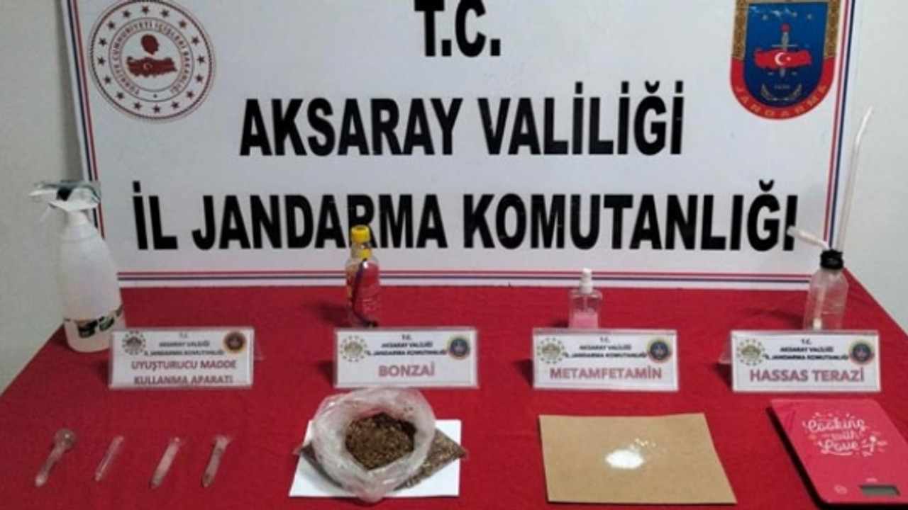 Jandarma’dan uyuşturucu operasyonu: 2 zehir tacirine gözaltı