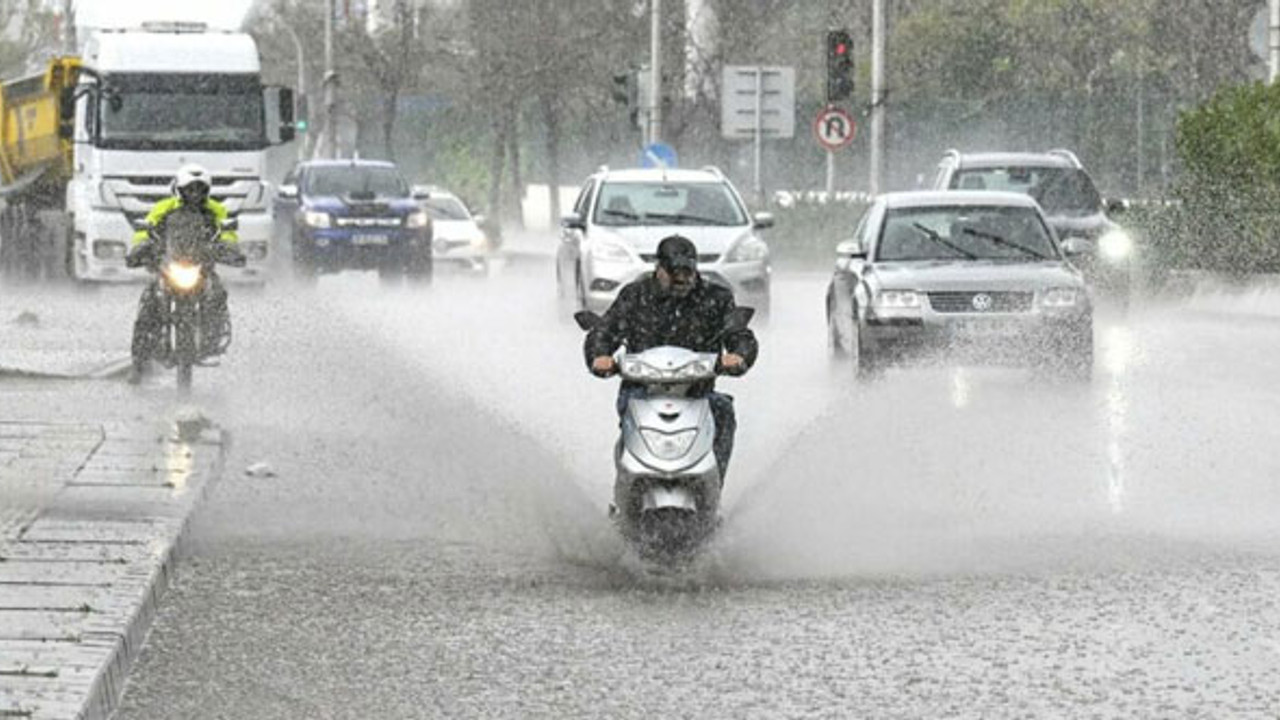 Meteoroloji 20 ili sarı kodla uyardı: Gök gürültülü sağanak yağış var!