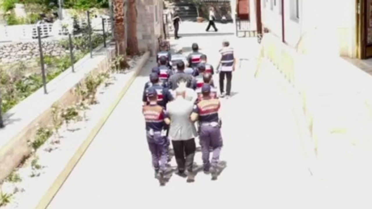 Sahte senet çetesi çökertildi: 5 gözaltı