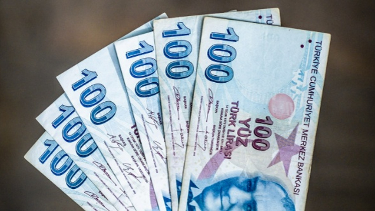 Emeklinin gözü bayram ikramiyesine çevrildi! Ödeme tarihi belli oldu: Bayram ikramiyesi ne zaman yatacak?
