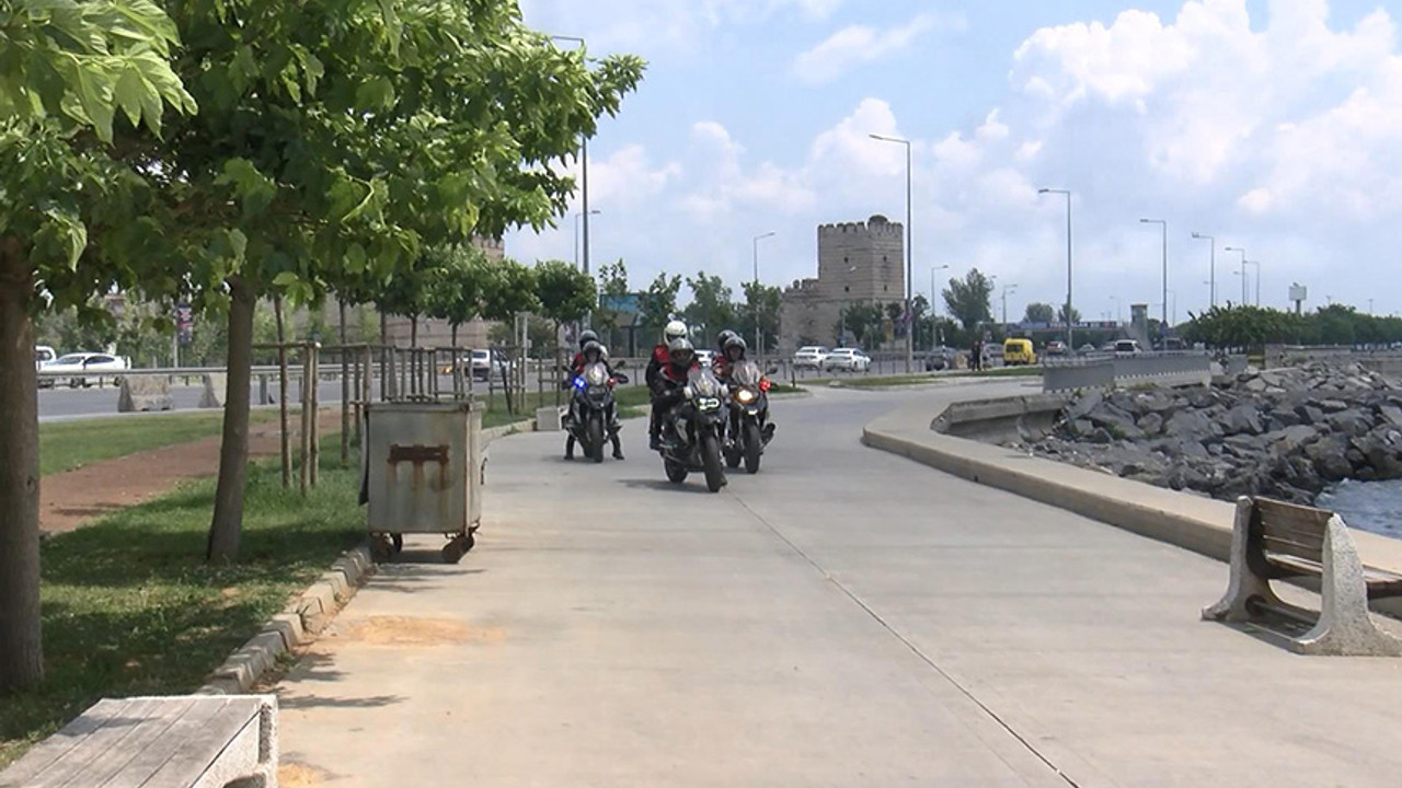 İstanbul'da sahillerde atlı polis denetimi