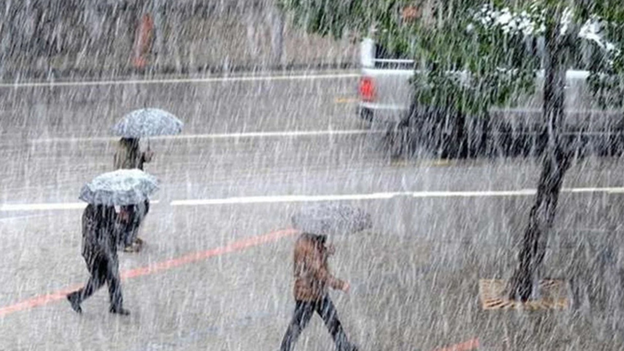 Meteoroloji'den iki bölgeye gök gürültülü sağanak uyarısı