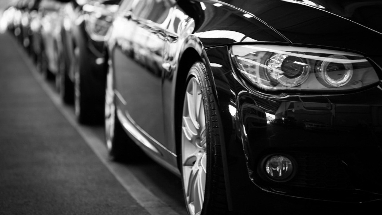 Otomobilde döviz etkisi! Fiyatlardaki artış sürüyor: 3 modele zam...