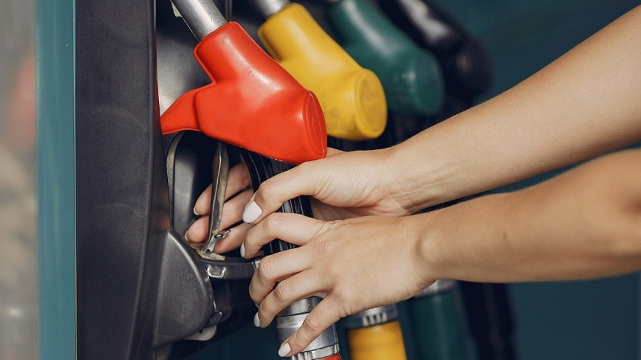 Benzine zam mı geldi, kaç TL oldu? İstanbul, Ankara, İzmir 14 Ağustos 2024 güncel akaryakıt fiyatları
