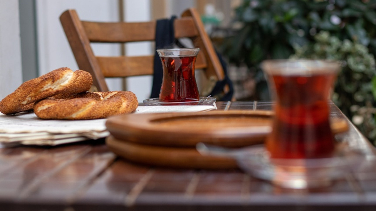 İstanbul'da simit 10 TL oldu: Fırıncılar 'Zam yapmaya mecburduk' dedi...