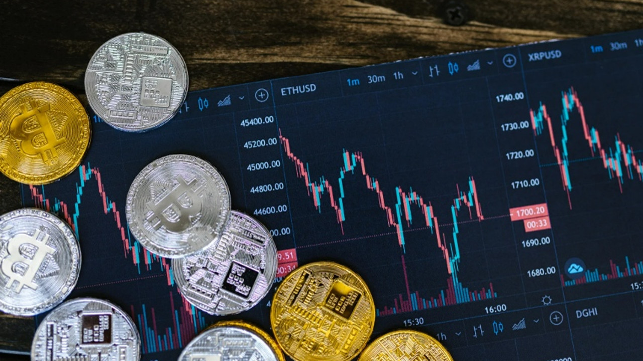 Bitcoin yeni haftaya yükselişle başladı: 30 bin dolar sınırını aştı