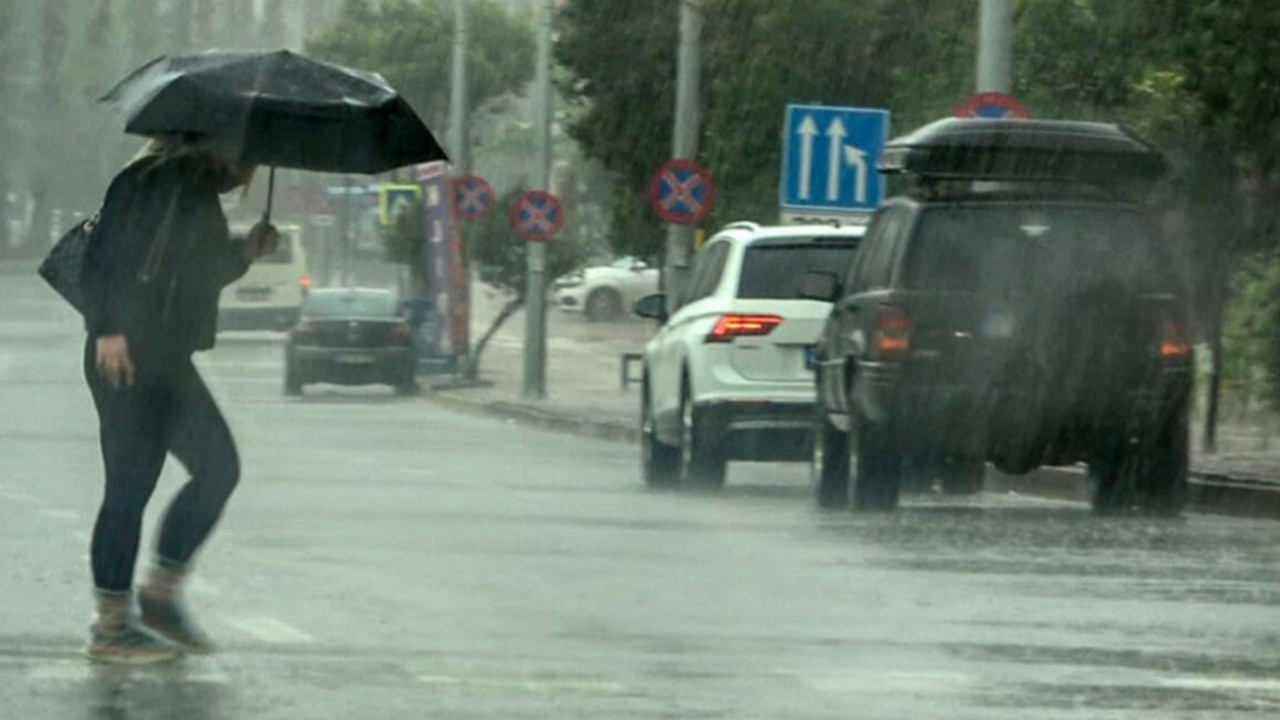 İstanbul'da yağmur sonrası trafik kilit!