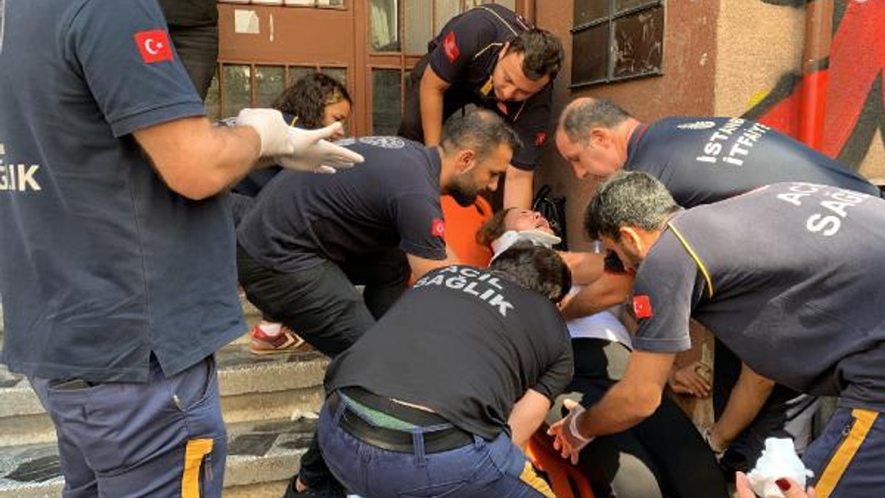 Beşiktaş'ta otomobil takla attı: 2 yaralı