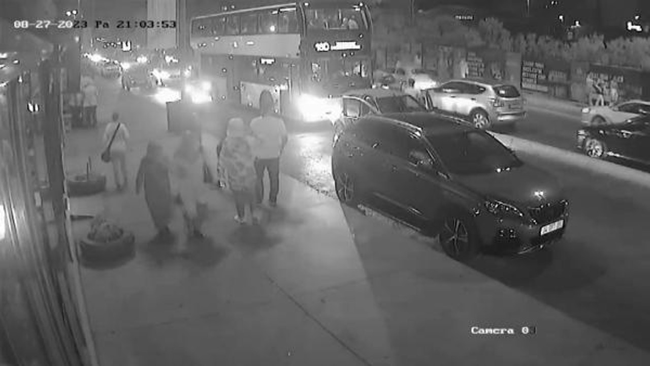 Kadıköy'de İETT şöförüne biber gazı sıktı; yolcular baygınlık geçirdi