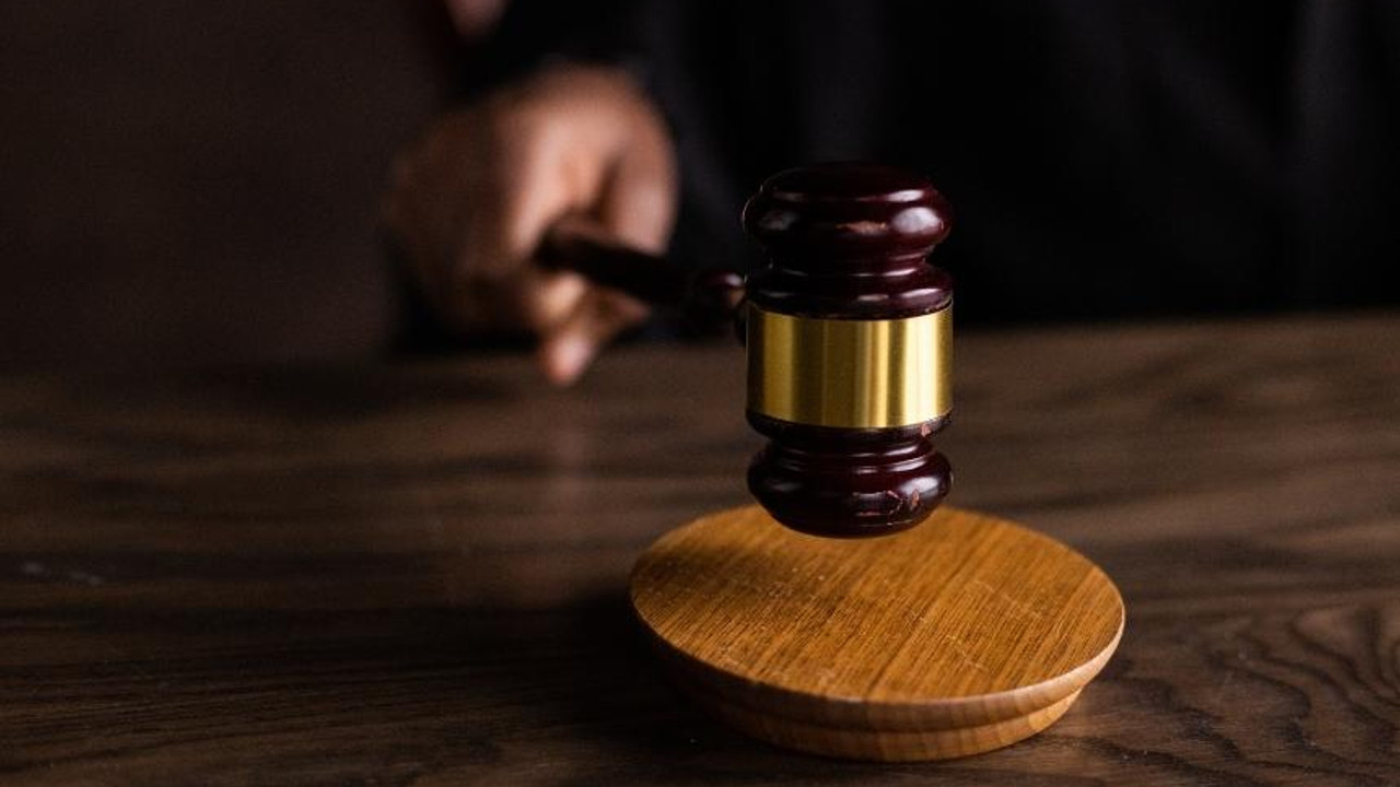 Gaziantep'te rüşvet aldığı iddiasıyla yakalanan katip tutuklandı