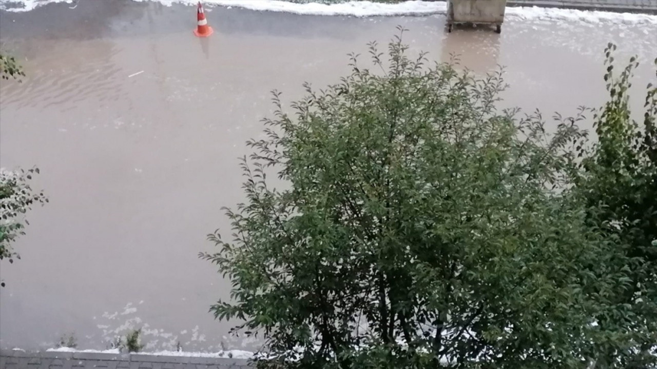 Kars'ta dolu etkili oldu