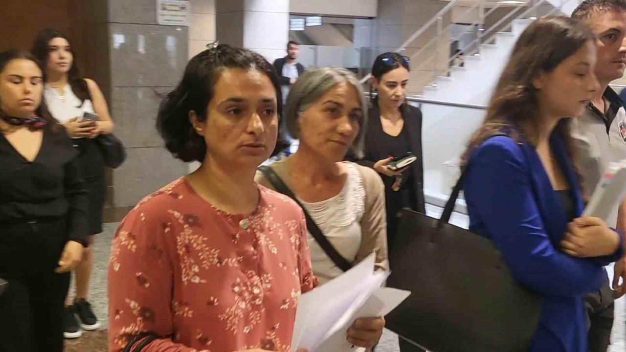 Dini nikahlı eşini tehdit ettiği iddia edilen sanığın yargılanmasına devam edildi