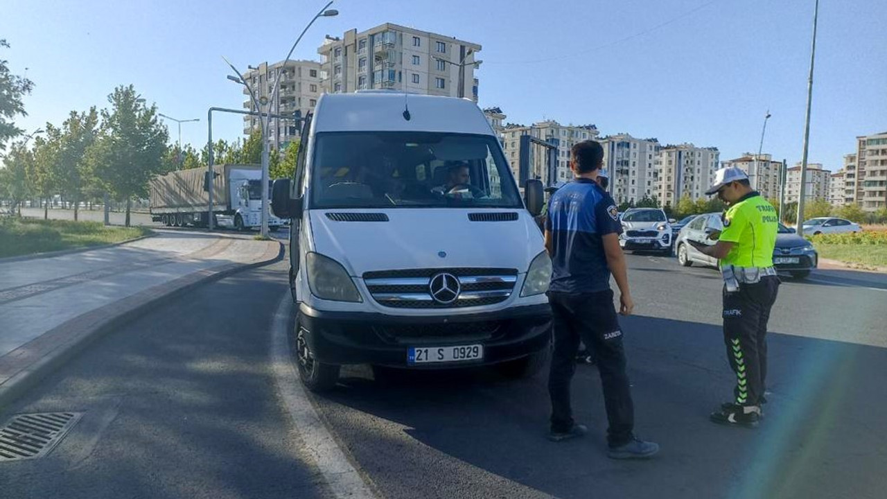 Diyarbakır’da okul servislerine yapılan denetimde 54 araca cezai işlem uygulandı
