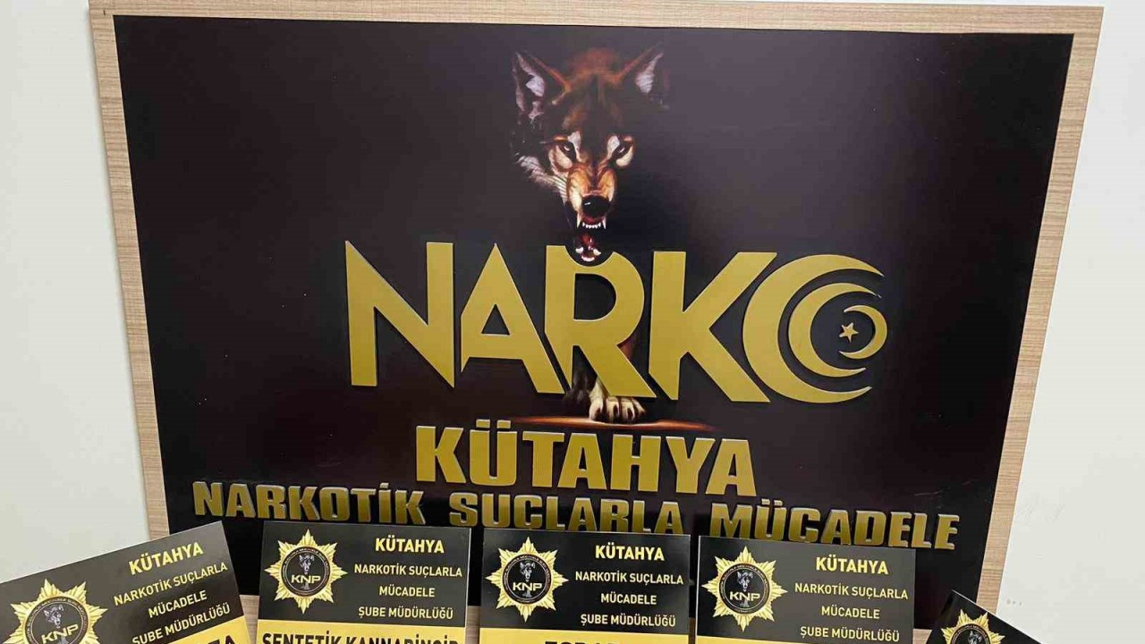 Kütahya’da otobüs yolcusunun üzerinde uyuşturucu ele geçirildi