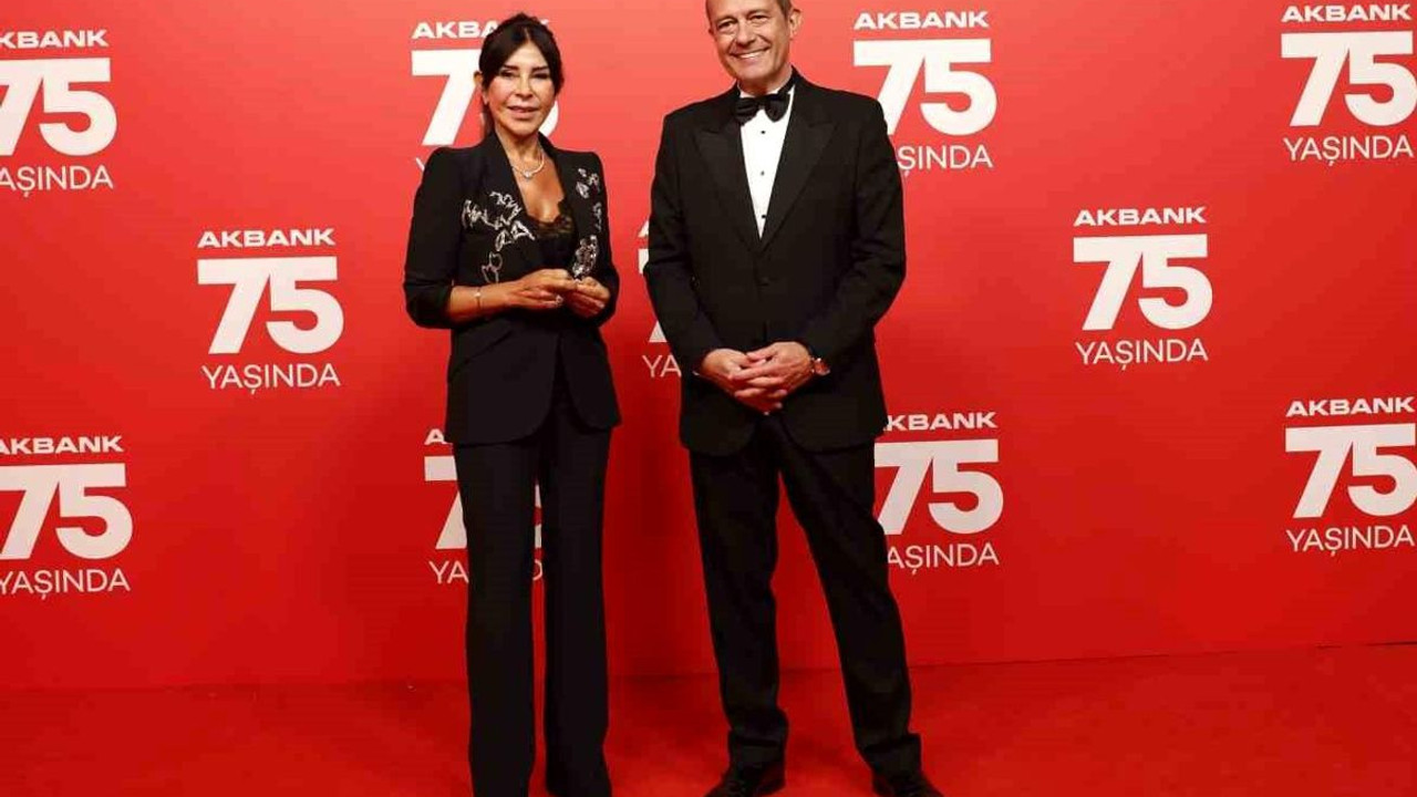 Akbank 75’inci yılını özel bir galayla kutladı