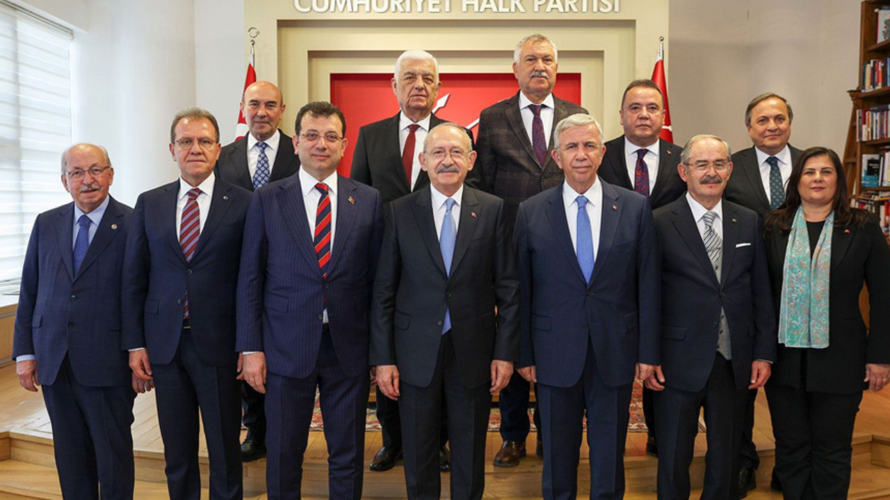 CHP'de başkan hesabı: Dört isimle devam, iki isme veda