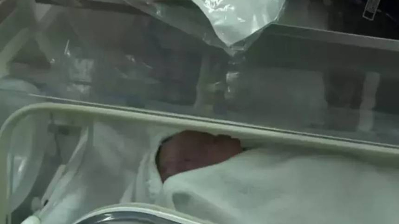 Cumhuriyetin 100. yılında doğan ilk bebek!