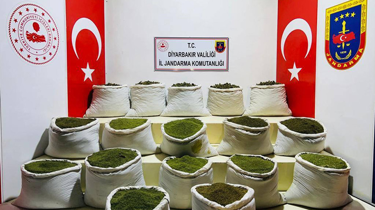 Diyarbakır’da 1 ton 354 kg esrar ele geçirildi