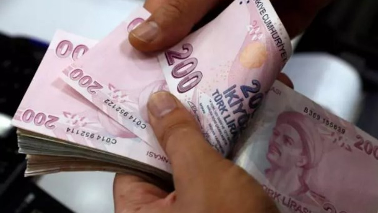 Çalışmayan emekliye 5 bin TL'lik ikramiye düzenlemesi TBMM'de kabul edildi
