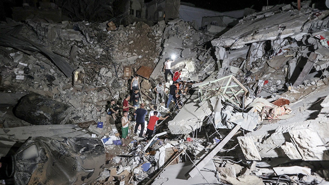 İsrail’in Gazze’deki kilise saldırısında 8 ölü