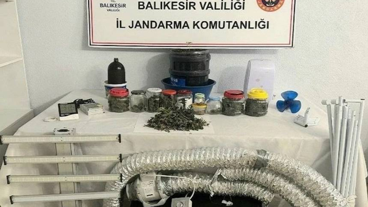 Uyuşturucu imalathanesi kuran zehir tacirlerine eş zamanlı operasyon