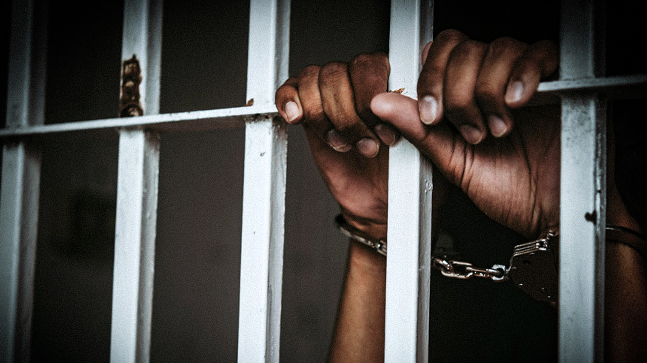 Mersin'de dev 'dolandırıcılık' operasyonu: 6 tutuklama