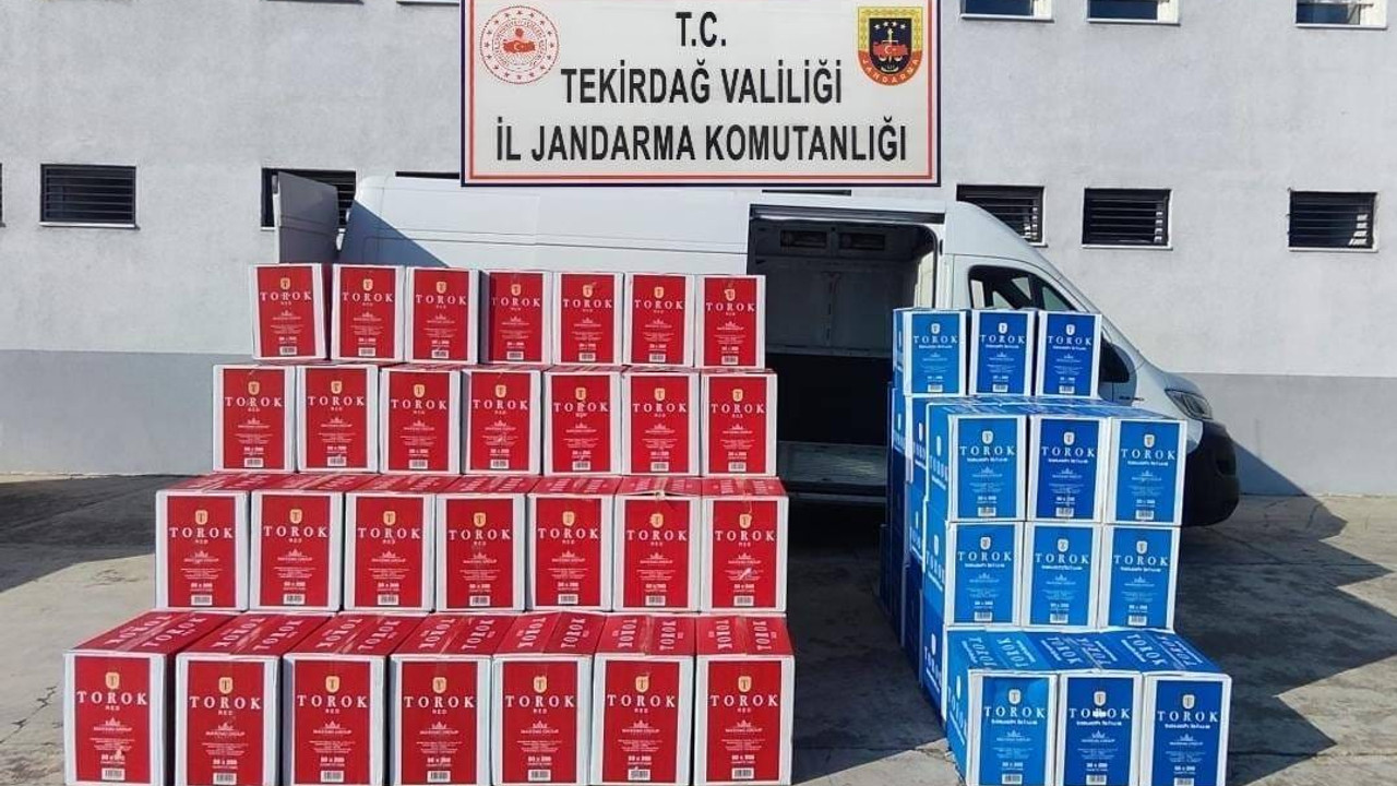 Tekirdağ'da kaçakçılara darbe: 1 milyonun üzerinde makaron ele geçirildi