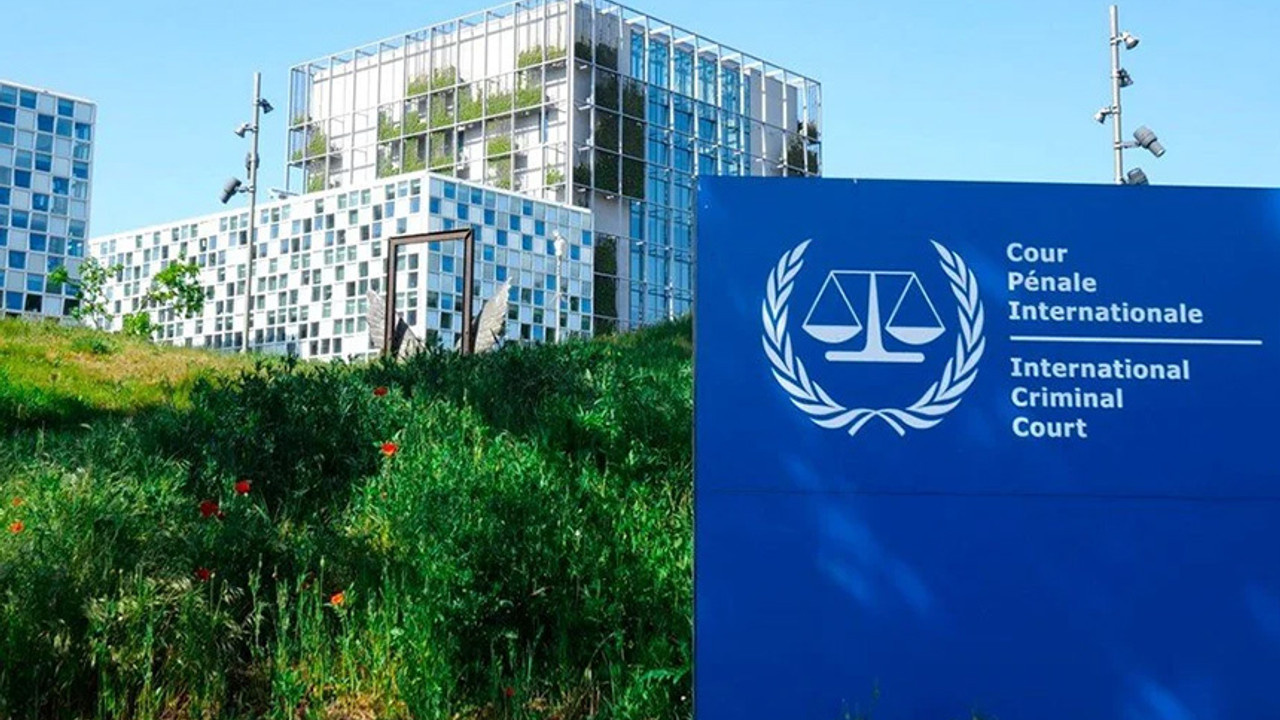 Mossad, eski UCM Başsavcısı’nı “ailesiyle” tehdit etmiş!