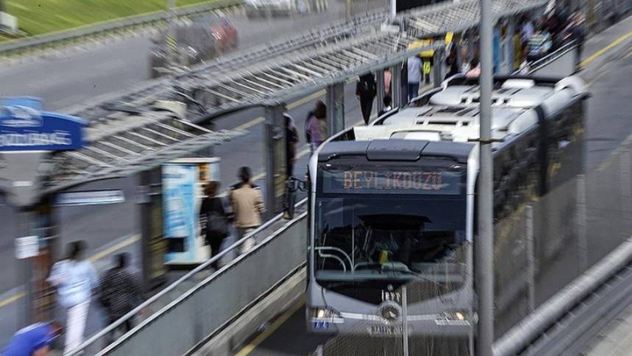 Tepki çeken karardan vazgeçildi: İstanbul'da kredi kartıyla otobüs ücretine indirim