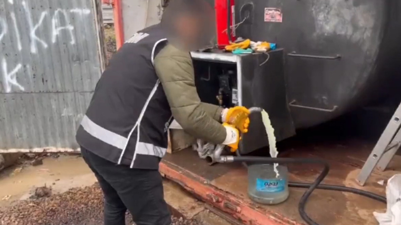 46 ilde 'kaçak akaryakıt' operasyonu: 1 milyon litre akaryakıta el kondu