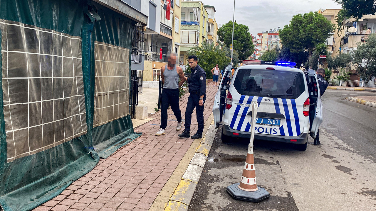 Önce komşusunu sonra yoldan geçen küçük kızı yaralayan eşkıya yakalandı
