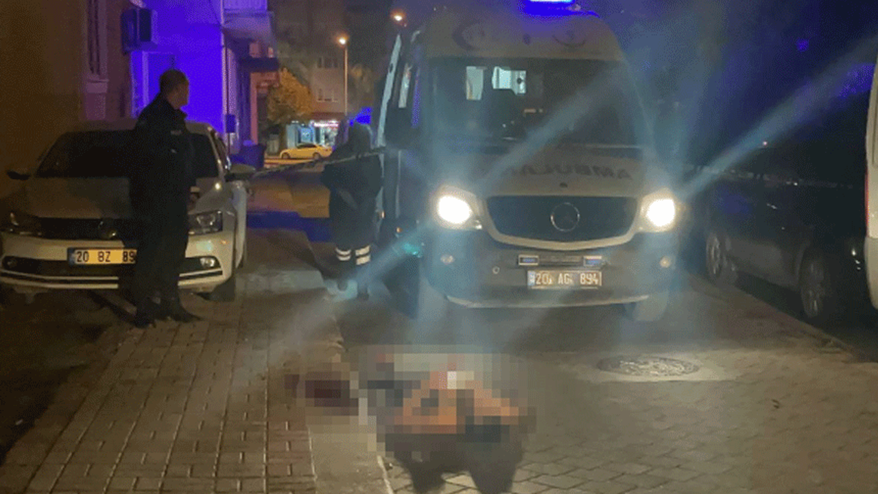 Denizli'de bir genç yarı çıplak bıçaklanmış halde sokağa çıktı yardım isterken son nefesini verdi
