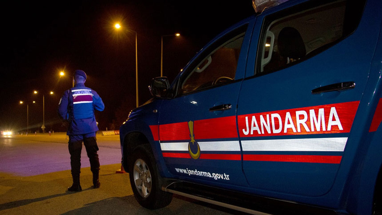 Jandarma uyuşturucu satıcılarına göz açtırmıyor