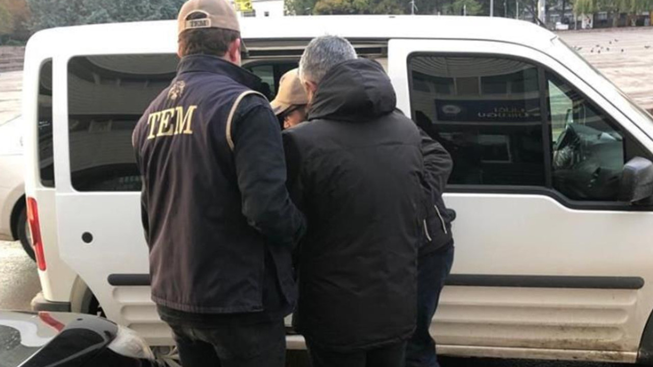 Firari FETÖ hükümlüsü şehrin göbeğinde yakalandı